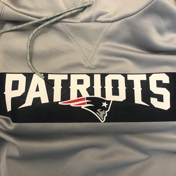New England Patriots Nike Sideline Pullover Hoodie - Picture 3 of 9